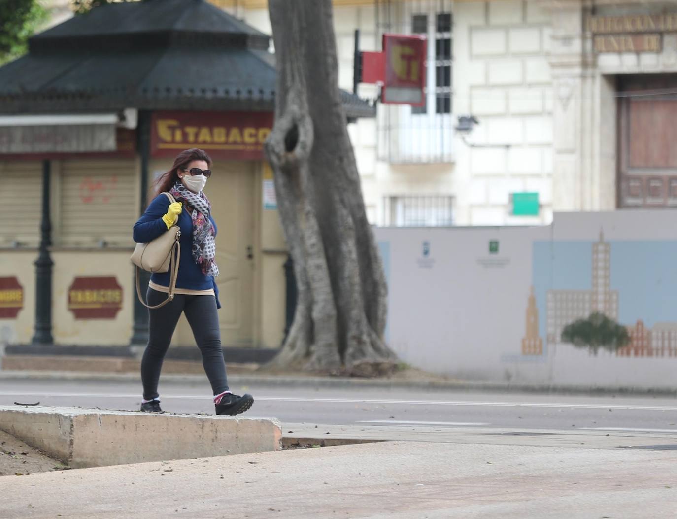 Ambiente en las calles de la capital este Lunes Santo.