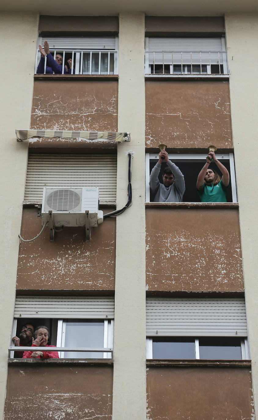 Los vecinos de Nueva Málaga homenajean a Nueva Esperanza.. 