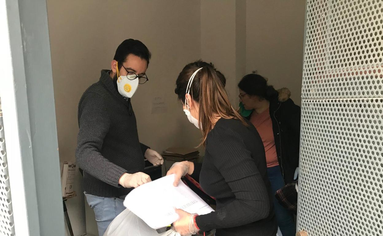 Vélez continúa con la entrega de productos básicos a familias vulnerables