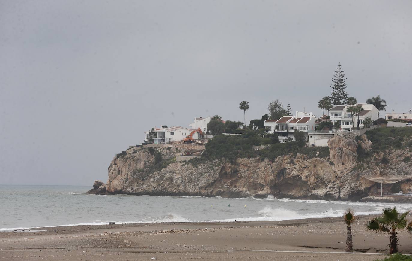 Playas vacías en Rincón de la Victoria durante el confinamiento