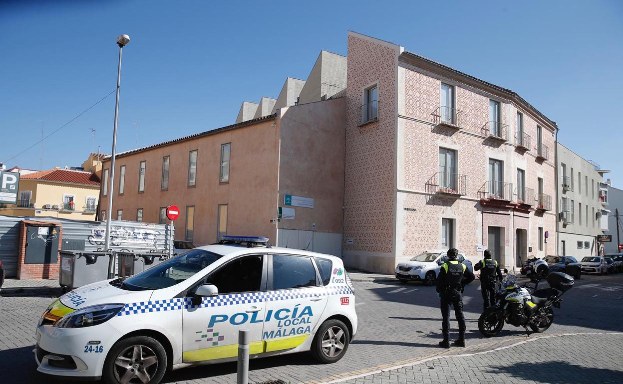 Operación de la Policía Local de Málaga en el intento de robo de la sede de la Agencia de Vivienda y Rehabilitación Andaluza. 