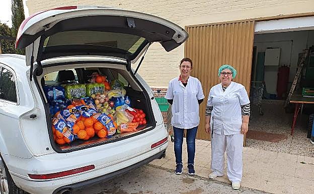 Ayuda de la Hermandad del Descendimiento al centro de acogida Cottolengo. 