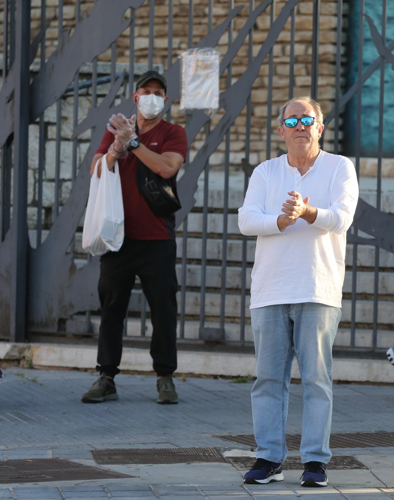 El inicio del desconfinamiento deja imágenes que no se veían en las calles desde hacía al menos 48 días