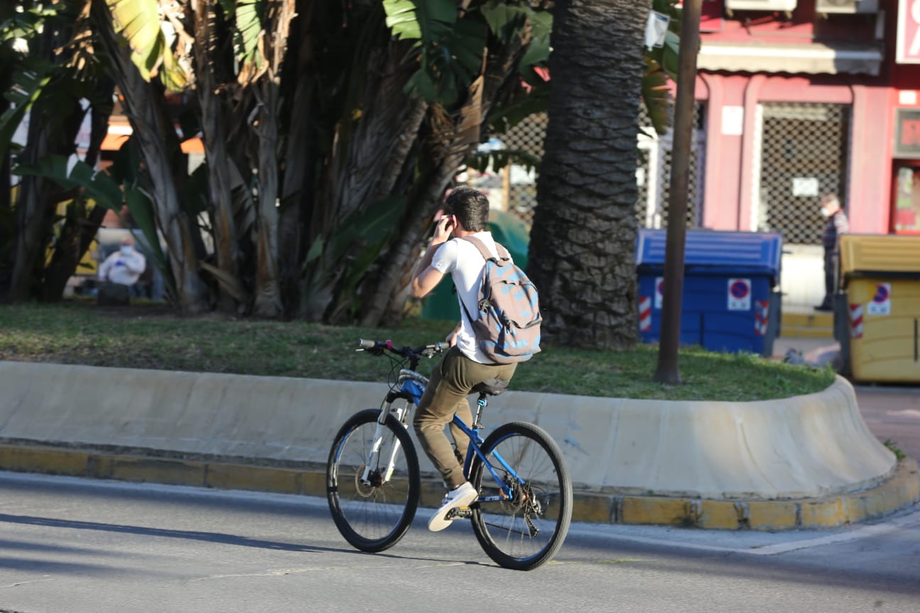 El inicio del desconfinamiento deja imágenes que no se veían en las calles desde hacía al menos 48 días