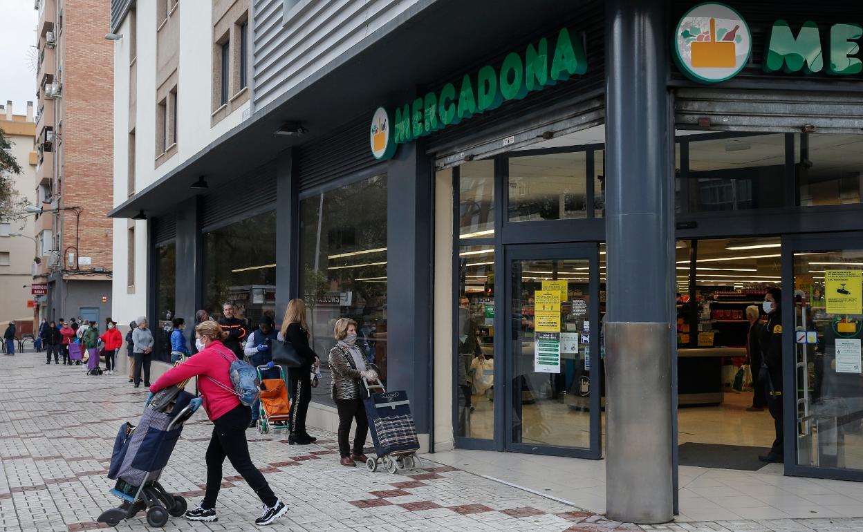 Mercadona aumenta un 45% las ventas de aceitunas y encurtidos