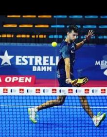 Imagen secundaria 2 - Bea González (arriba), Paquito Navarro (sobre estas líneas) y Momo González (derecha). 