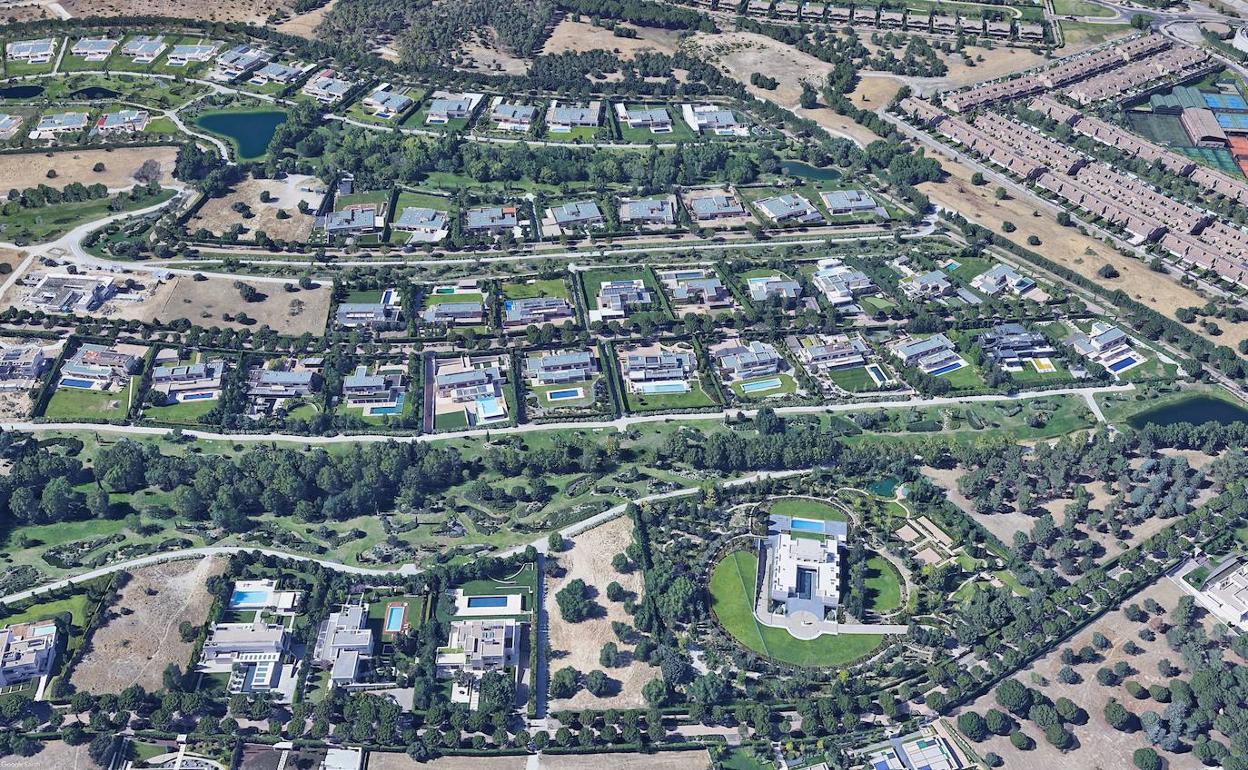 Vista aerea de la urbanización La Finca.
