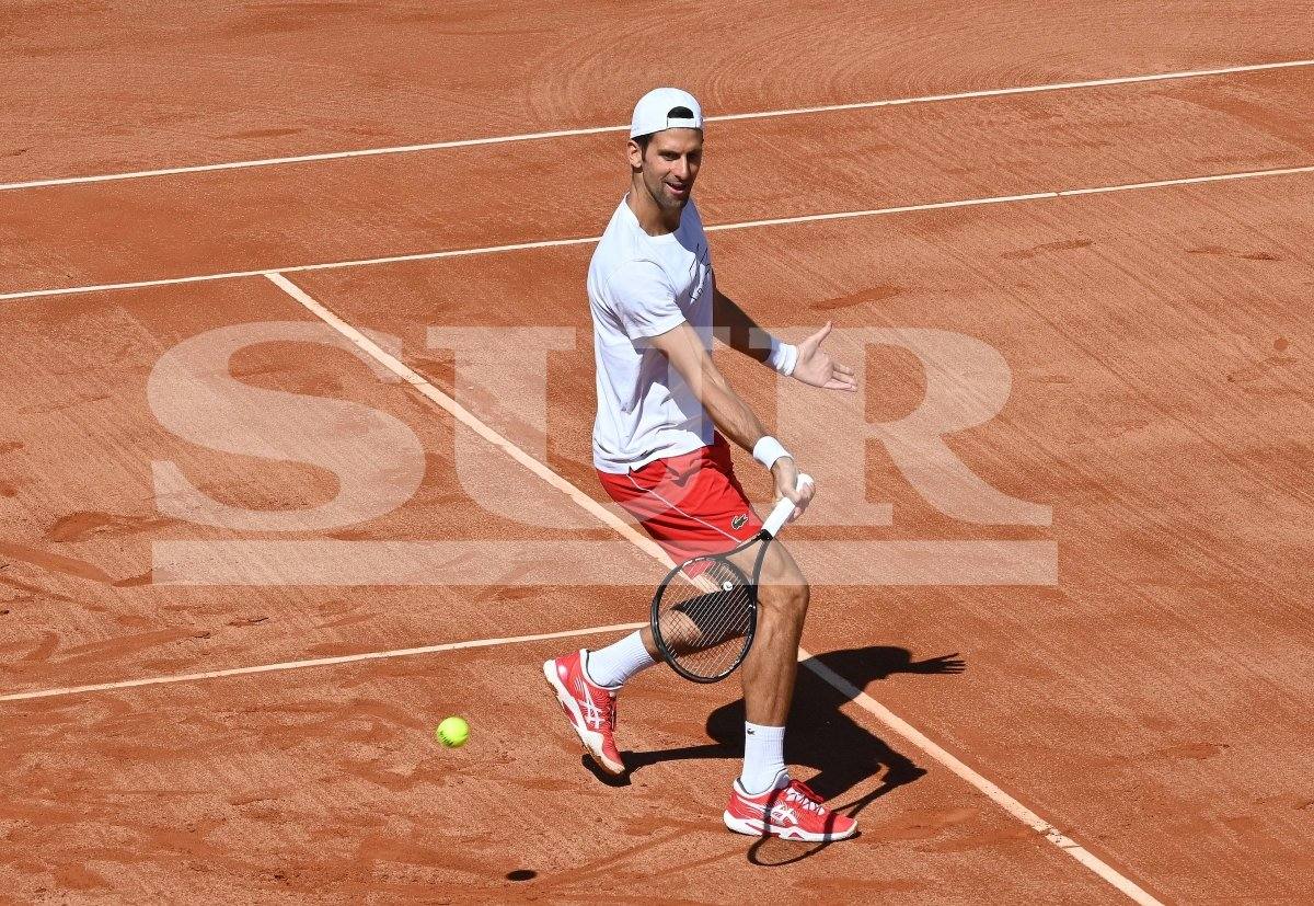 Fotos: Djokovic regresa a los entrenamientos en Puente Romano