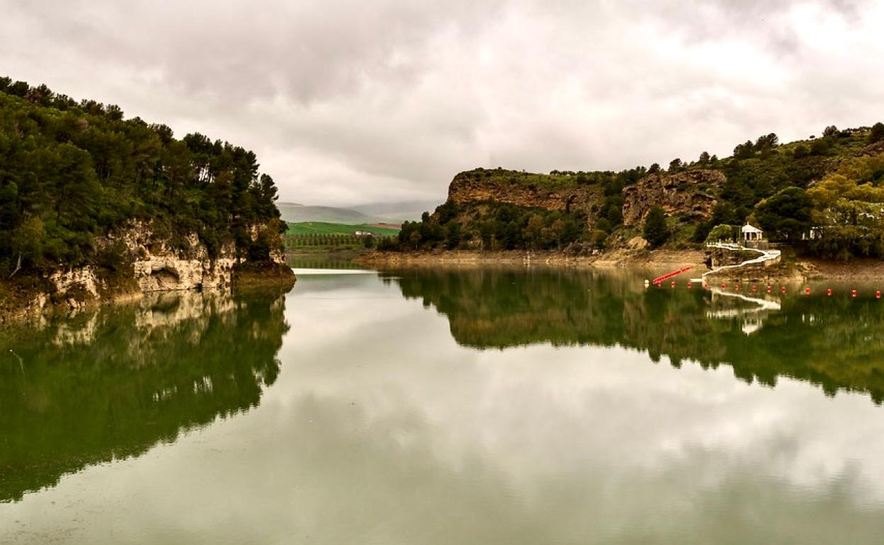 La Junta recuperará el desagüe de fondo del embalse del Guadalhorce, inutilizado desde hace ocho años