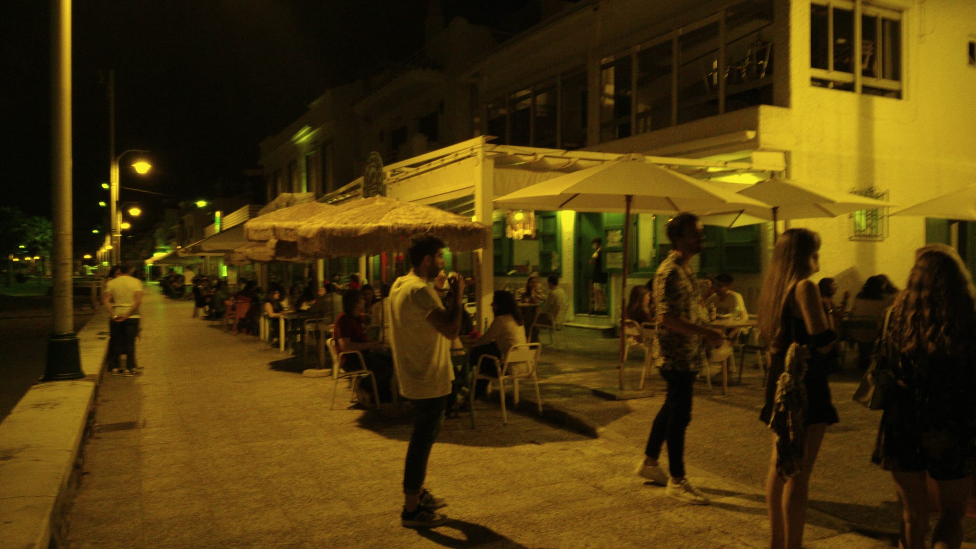 La vuelta a los bares y terrazas revela una nueva forma de vivir la noche en Málaga