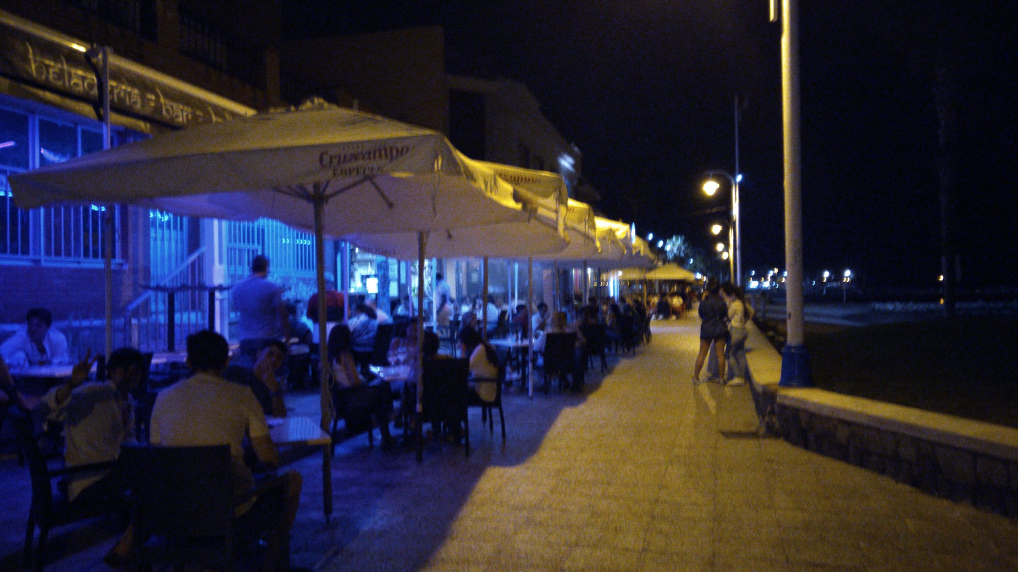 La vuelta a los bares y terrazas revela una nueva forma de vivir la noche en Málaga