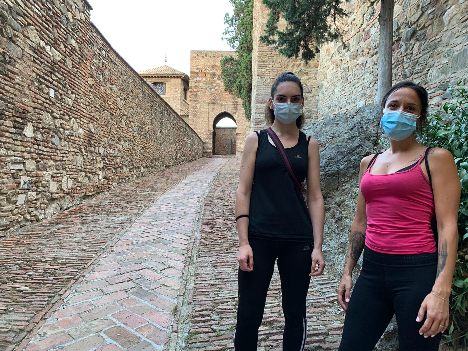 La Alcazaba recibe a sus primeros visitantes tras dos meses cerrada al público.