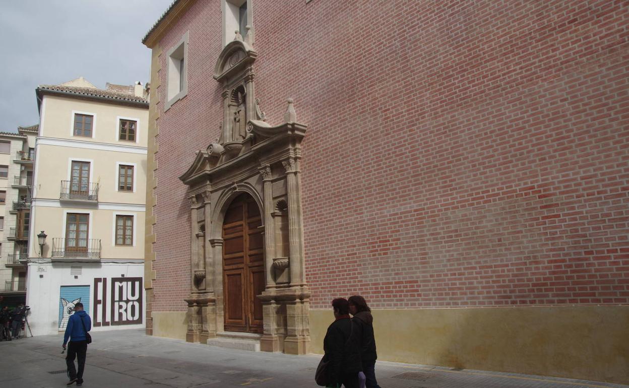 Iglesia del antiguo hospital de San Julián, sede de la Agrupación de Cofradías de Semana Santa. 