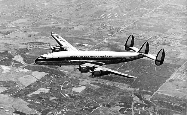 Santa María, el avión Super Constellation donde vino al mundo Loreto Gil.