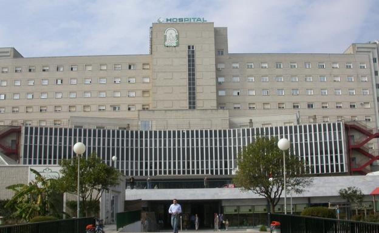 Fachada del hospital sevillano Virgen del Valme.