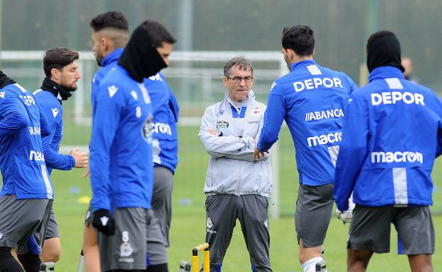 Fernando Vázquez, actual técnico del Deportivo. 