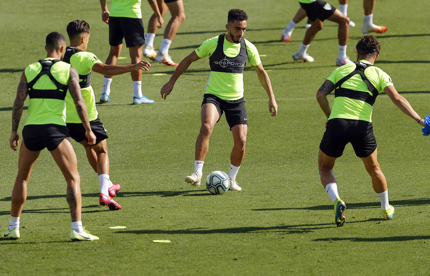 Fotos: El Málaga ultima los preparativos para la vuelta de la Liga