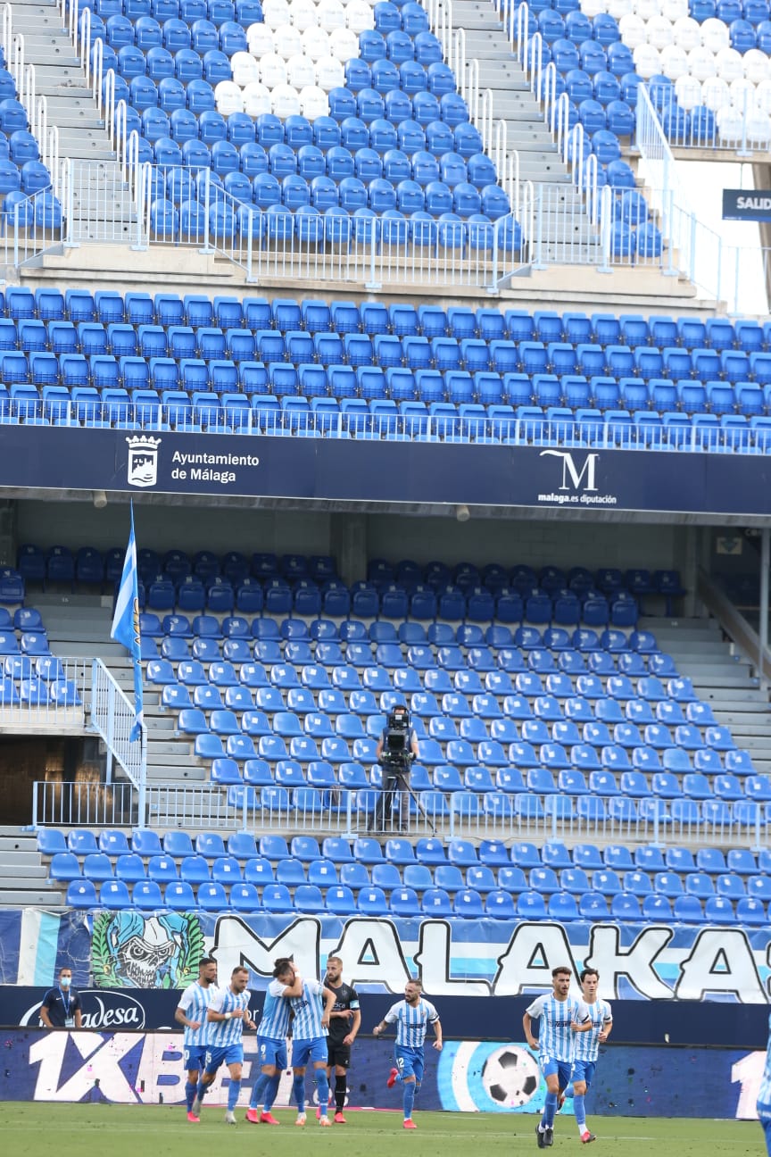 La vuelta del fútbol a La Rosaleda tras el parón de LaLiga por la pandemia