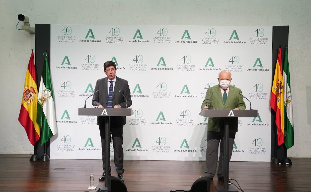 Juan Marín y Jesús Aguirre. 