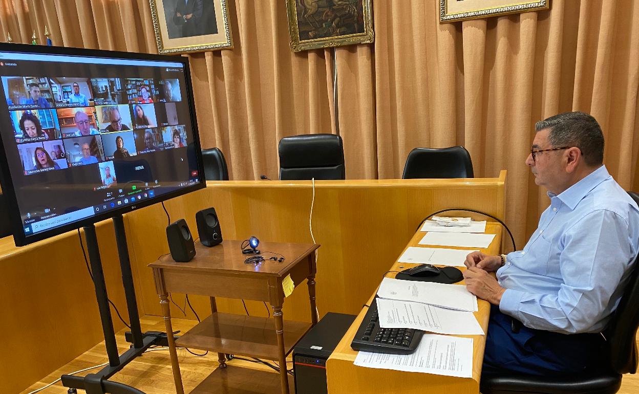 Reunión telemática de los patronos de la Fundación María Zambrano. 