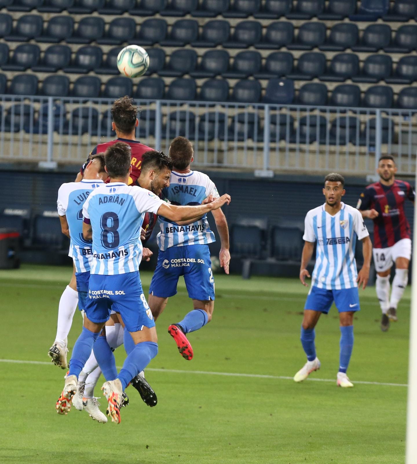 Todos los momentos del partido en imágenes desde La Rosaleda, que por segunda vez abre sus puertas para el fútbol pero sin aficionados en las gradas. 