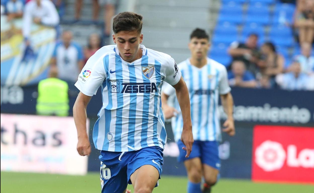 Cristo, durante su debut con el Málaga esta temporada contra el Cádiz en La Rosaleda.