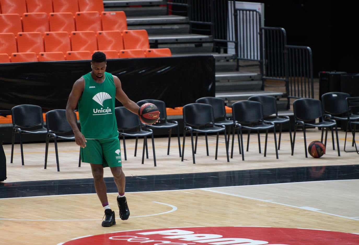 El Unicaja cierra la temporada con un cómodo triunfo ante el Bilbao.