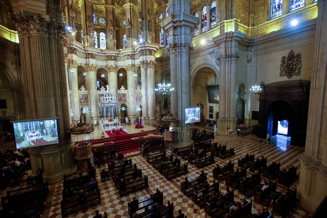 Funeral en la Catedral de Málaga por las víctimas de la pandemia. 