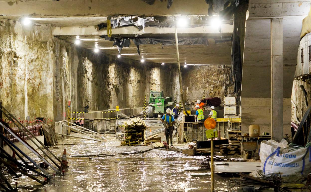 Estado del interior del túnel del metro en la Alameda Principal. 