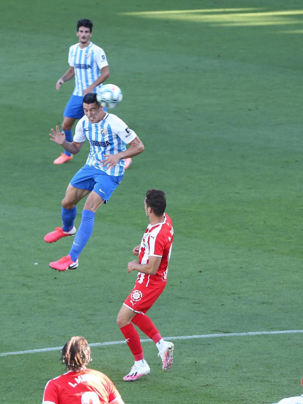 El Málaga gana al Girona (2-0).