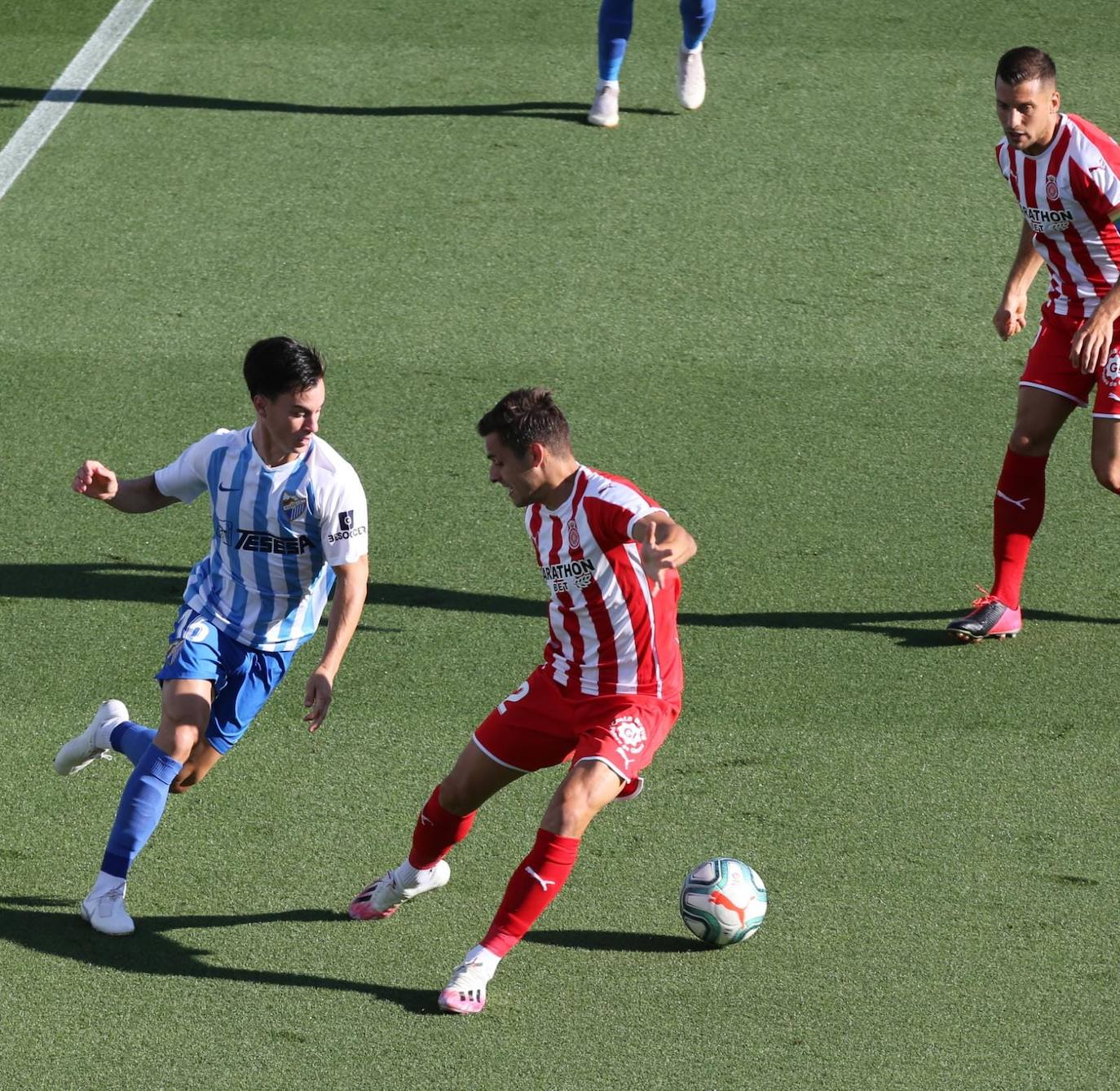 El Málaga gana al Girona (2-0).