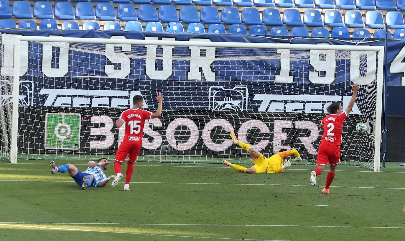 El Málaga gana al Girona (2-0).