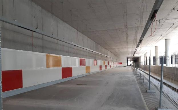 Uno de los andenes de la futura estación del AVE en el centro de Antequera. 