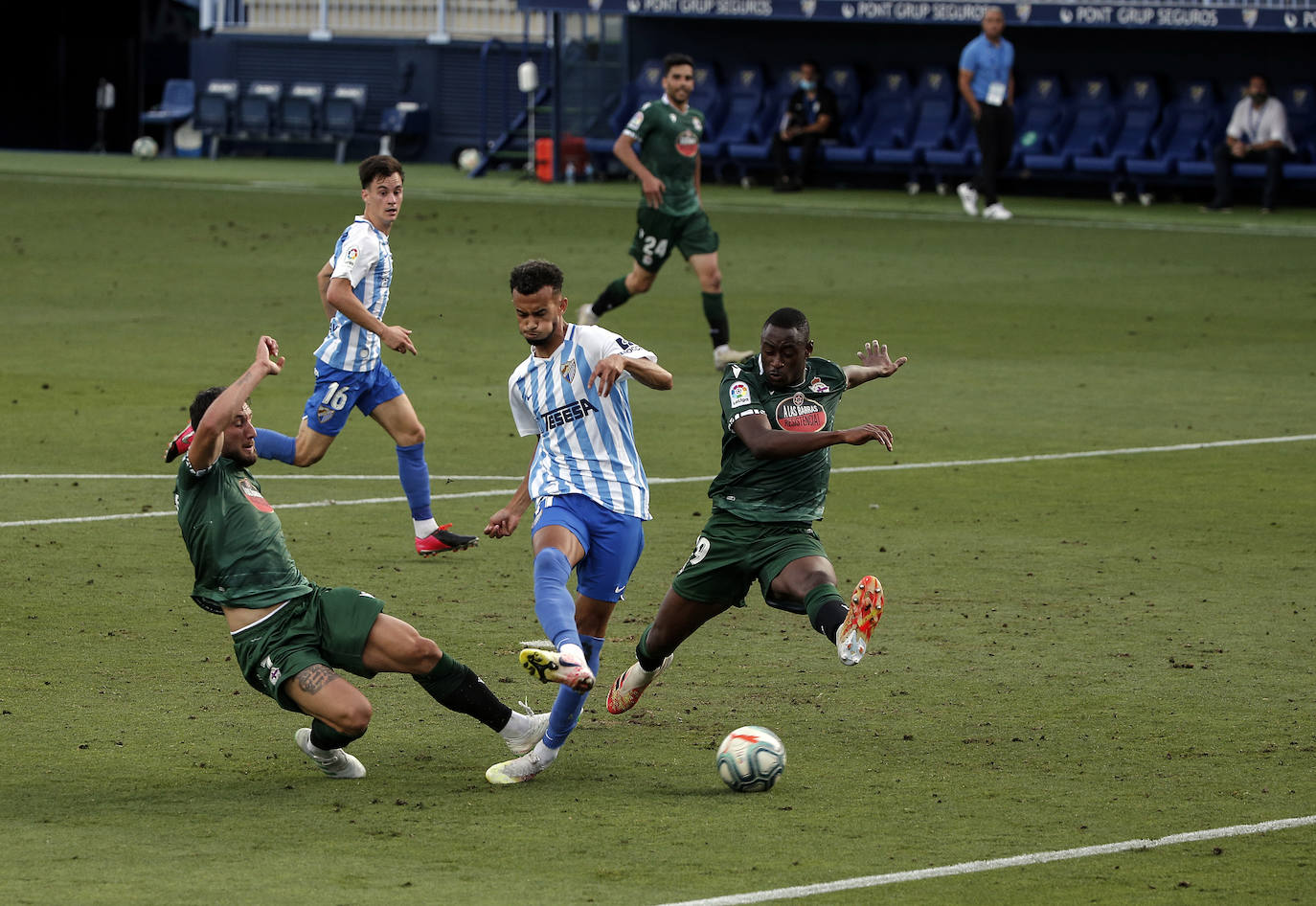 El Málaga logró una valiosa victoria en La Rosaleda