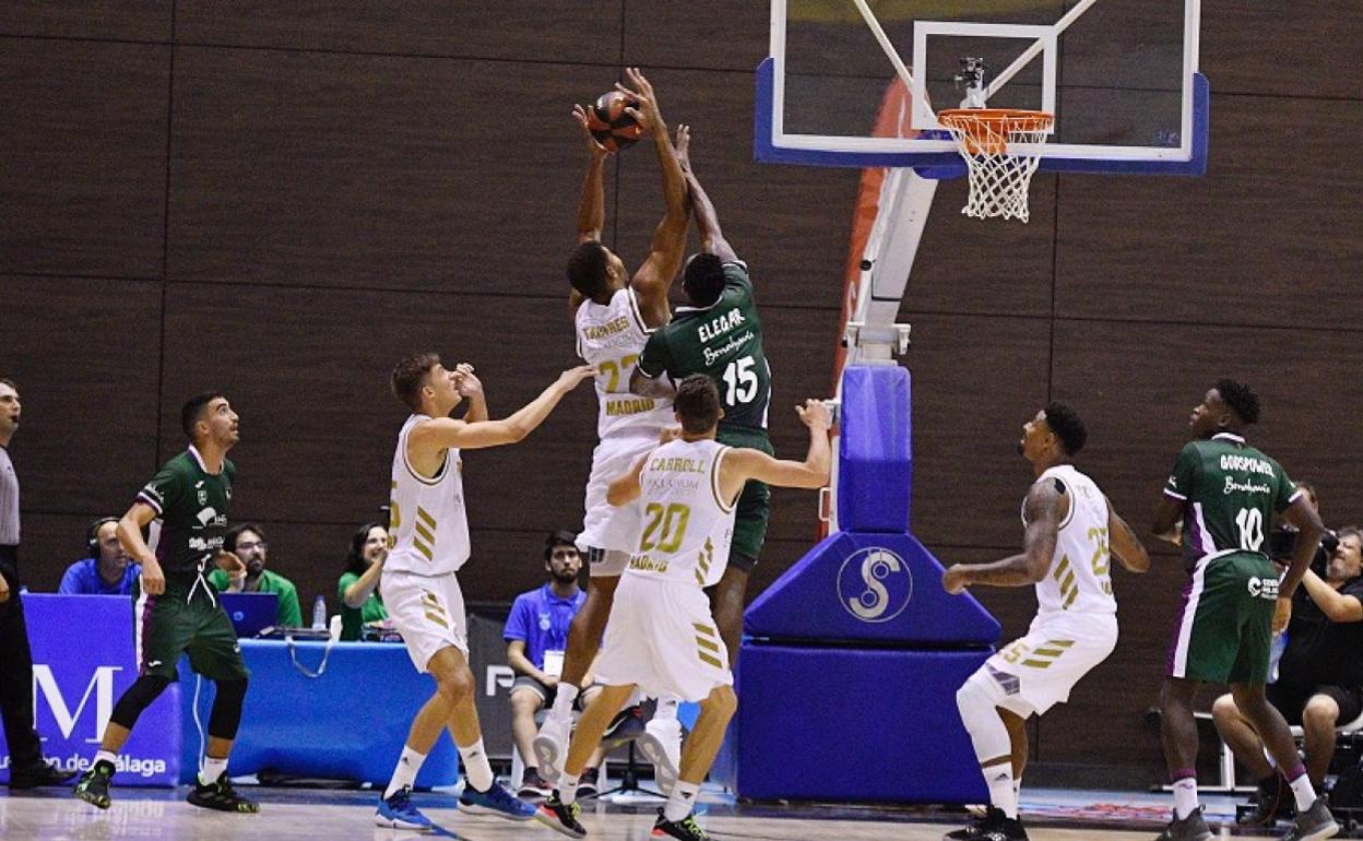 El Unicaja y el Real Madrid podría volver a enfrentarse en el Torneo Costa del Sol a finales de agosto. 