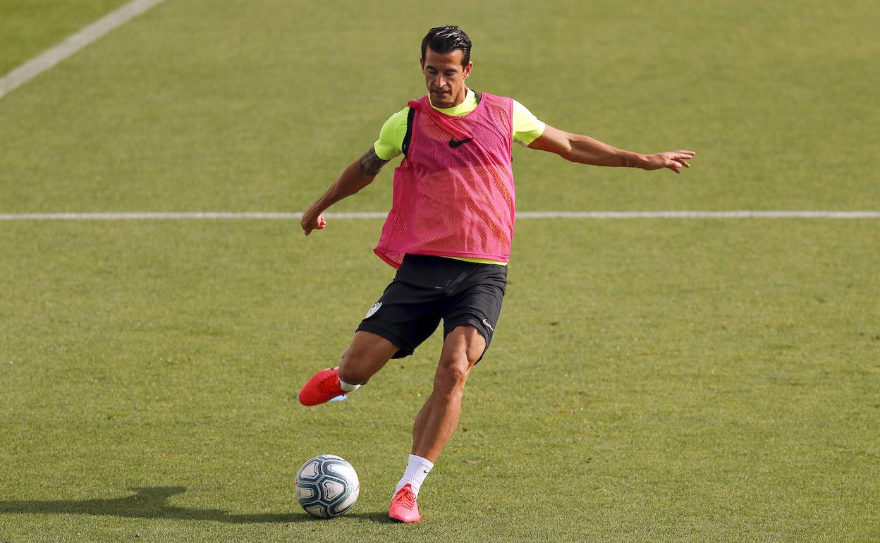 Luis Hernández, es un entrenamiento reciente.