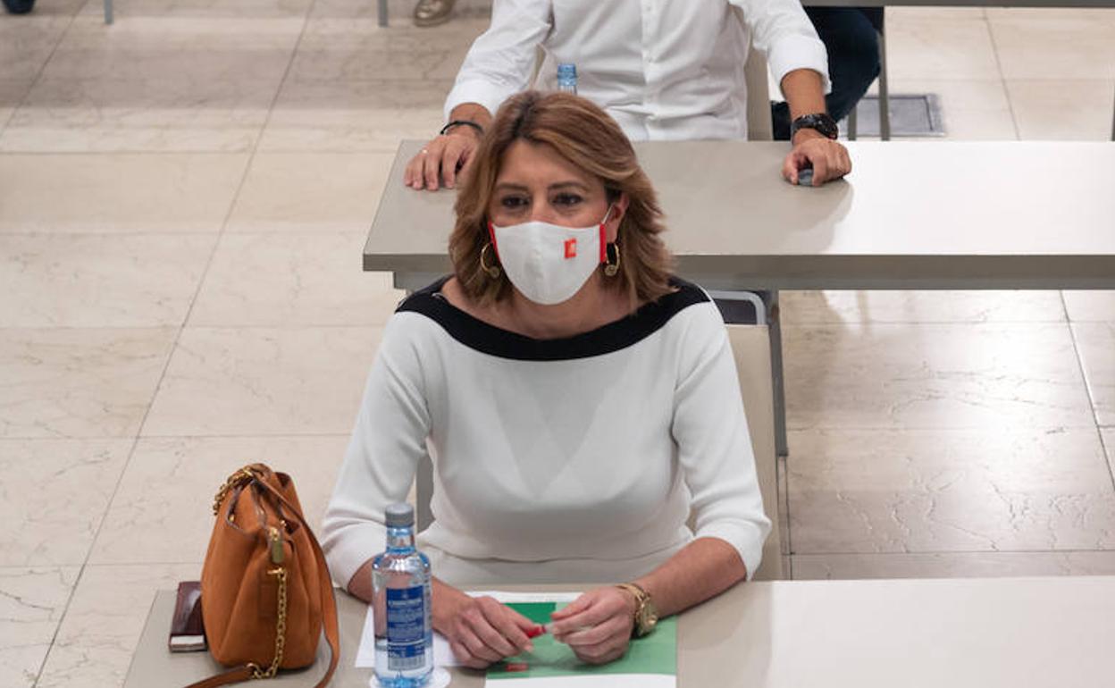 Susana Díaz pide mascarillas «gratuitas y obligatorias» ante el «preocupante aumento» de brotes