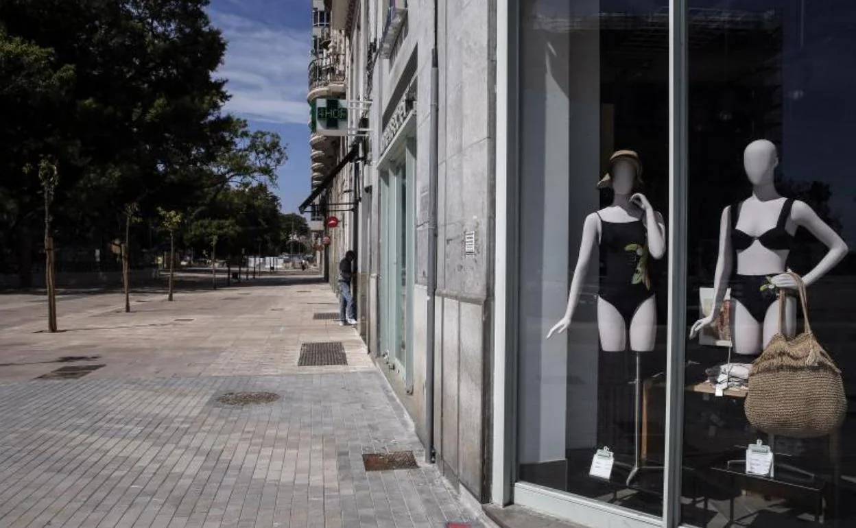 Tienda cerrada en el Centro de Málaga. 