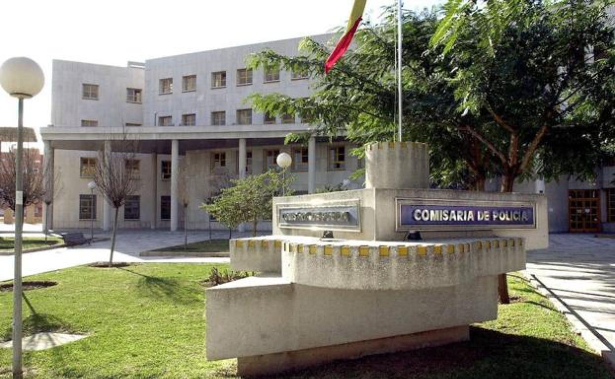 Detenido por apuñalar a un joven que no le dio fuego en un bar de la capital malagueña