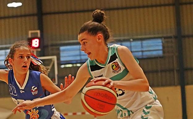 Carla Viegas, del CAB Estepona, es una de las seleccionadas.