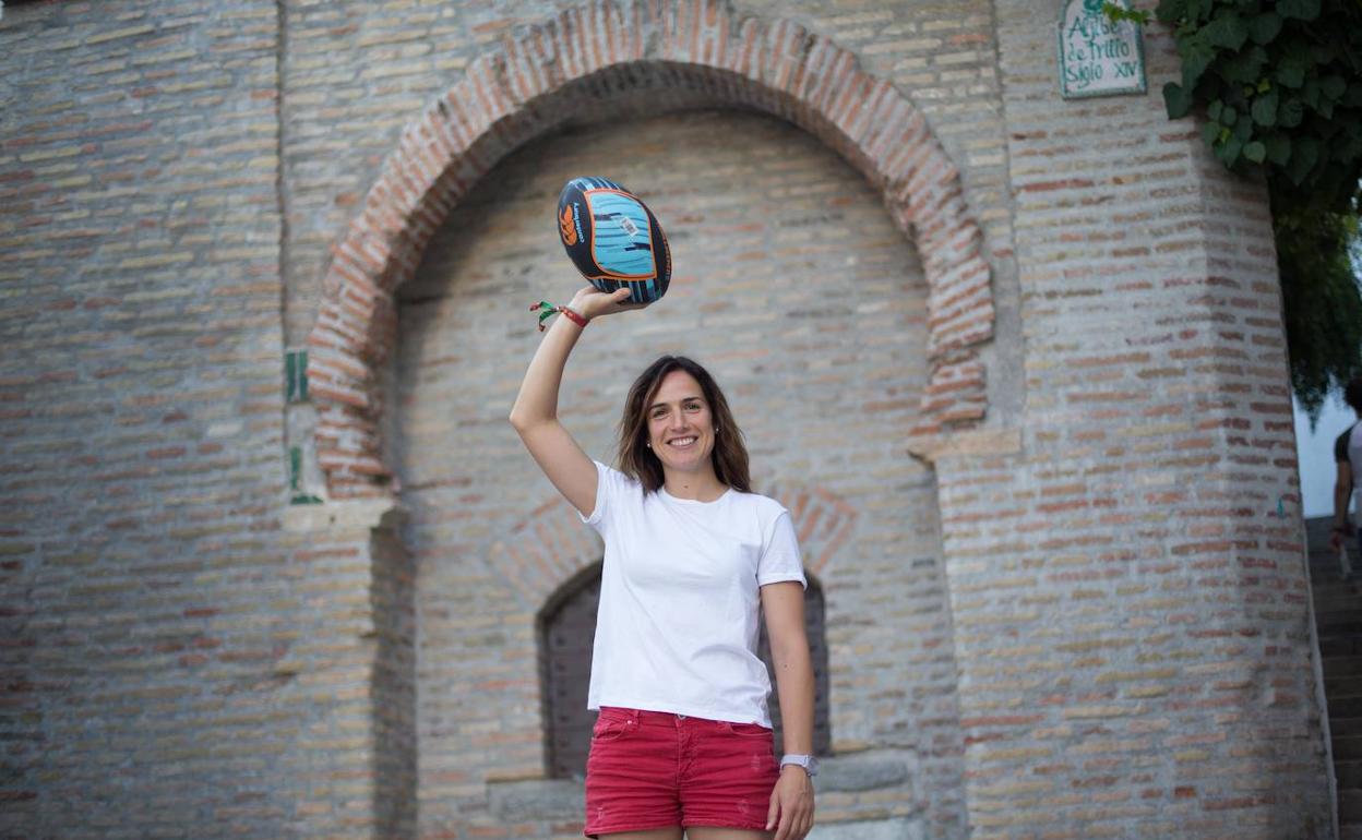 Nievas tiene ahora 37 años y reside en Granada. 