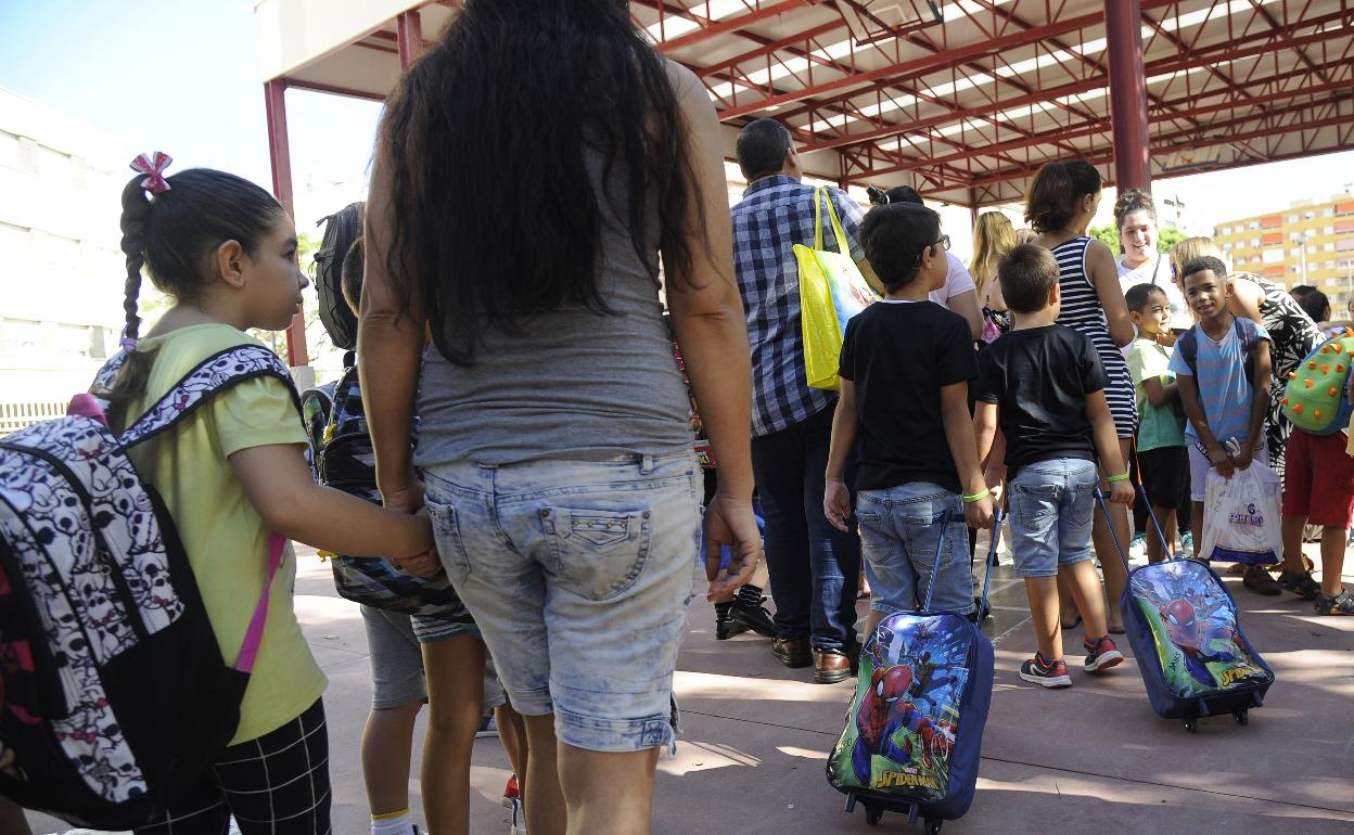 Primer día de colegio en el Lex Flavia Malacitana de la capital, en una imagen de archivo. 