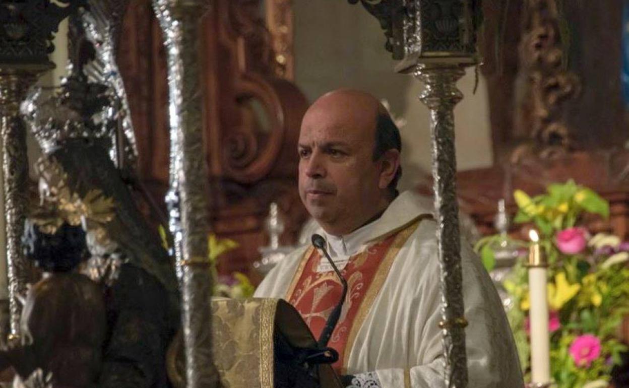 Salvador Guerrero ha sido hasta ahora párroco de Santa María la Mayor de Ronda.