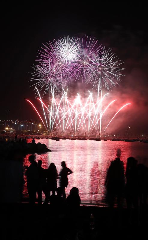 Fotos: Las mejores imágenes de los fuegos artificiales de la Feria de Málaga de los últimos años