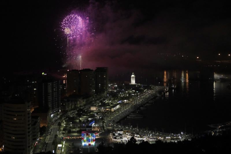 Fotos: Las mejores imágenes de los fuegos artificiales de la Feria de Málaga de los últimos años