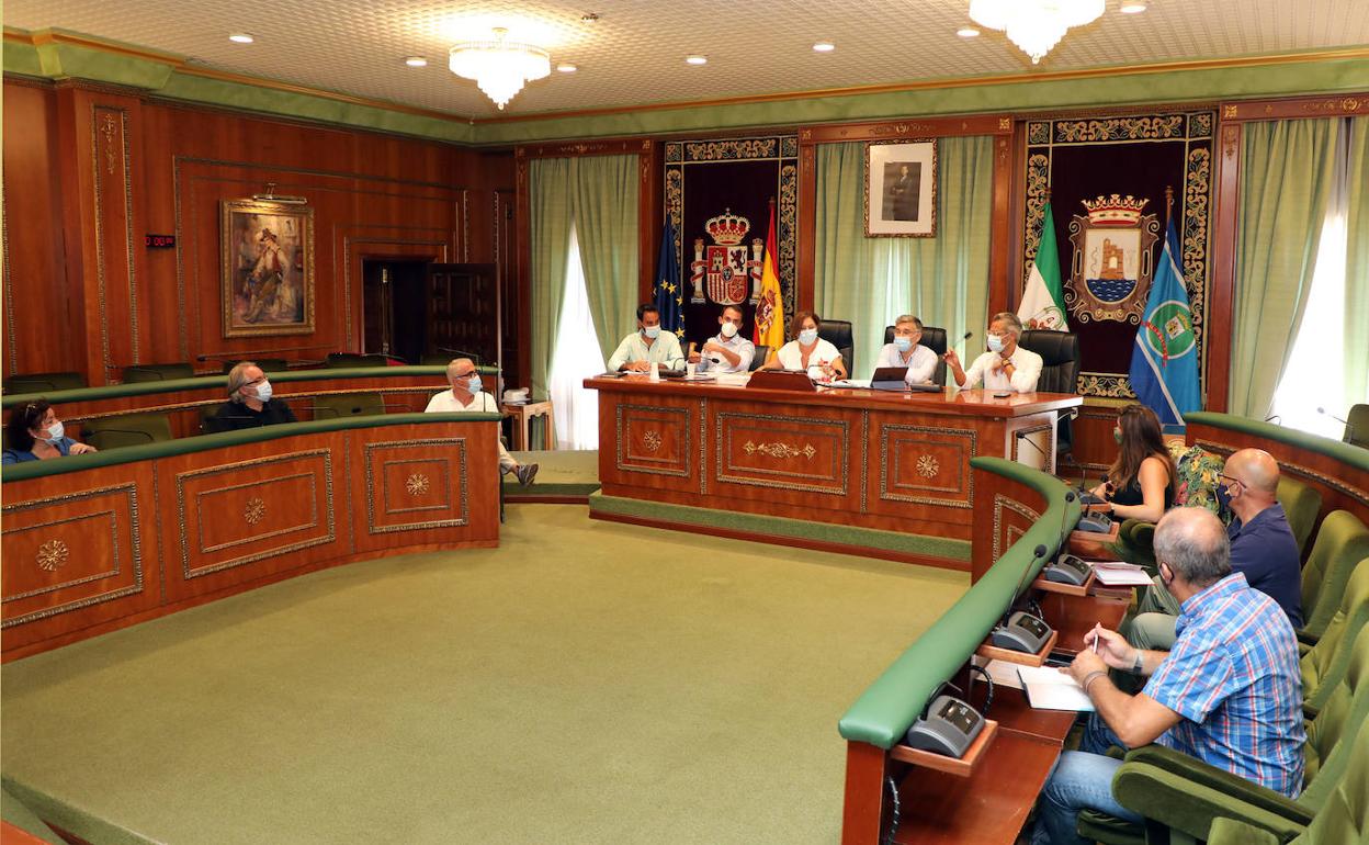 El Ayuntamiento de Marbella constituye una comisión de directores de colegios y pone a su disposición diversos recursos