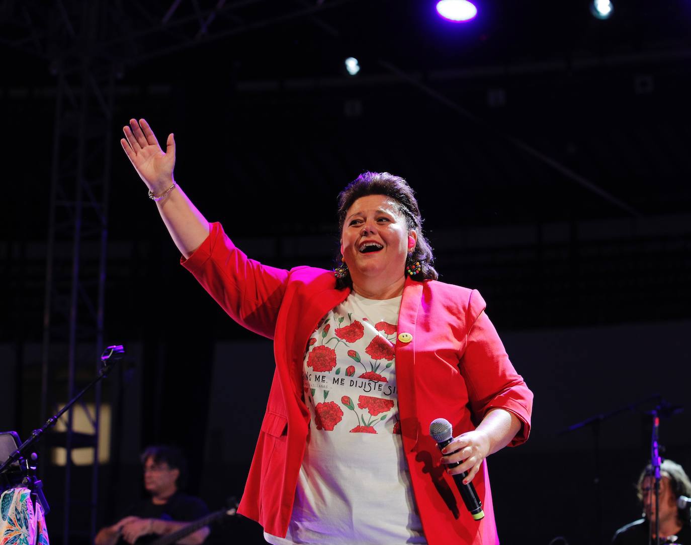 María Peláe y Encarni Navarro fueron algunas de las protagonistas destacadas de la velada en la plaza de toros 