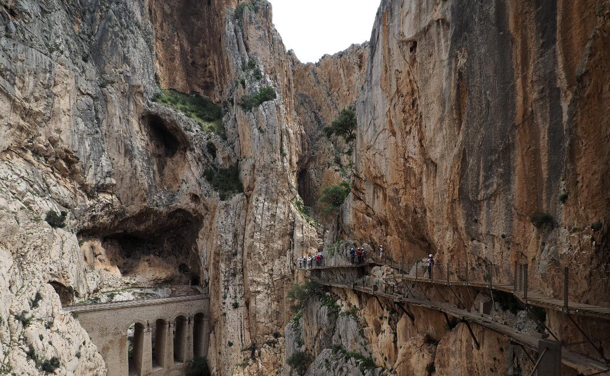 El Caminito del Rey pone a la venta más de 29.000 entradas para el mes de octubre