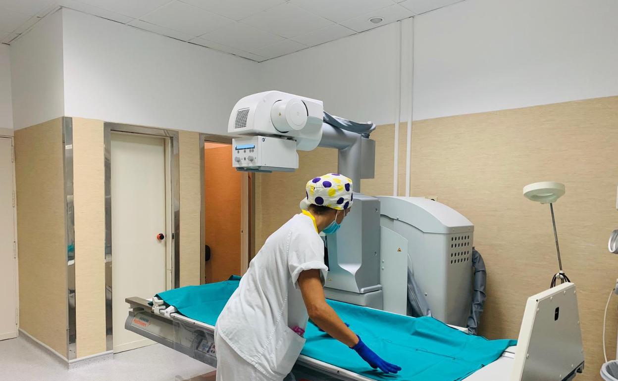 Más de 2.500 pacientes se beneficiarán cada año del nuevo telemando digital del Clínico