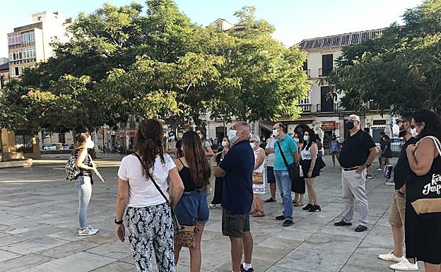 Mar Rubio explica la historia del obelisco. 